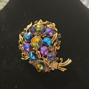 Vintage Hollycraft Elegant AB Rivoli Gold Brooch